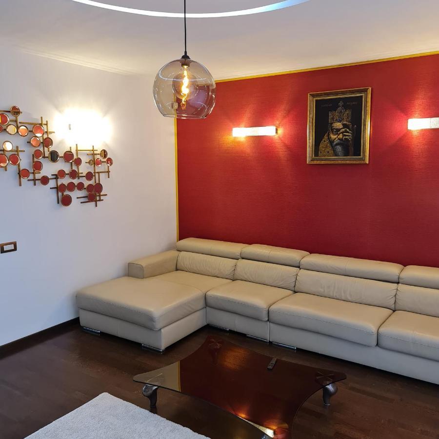 White Galaxy Villa *