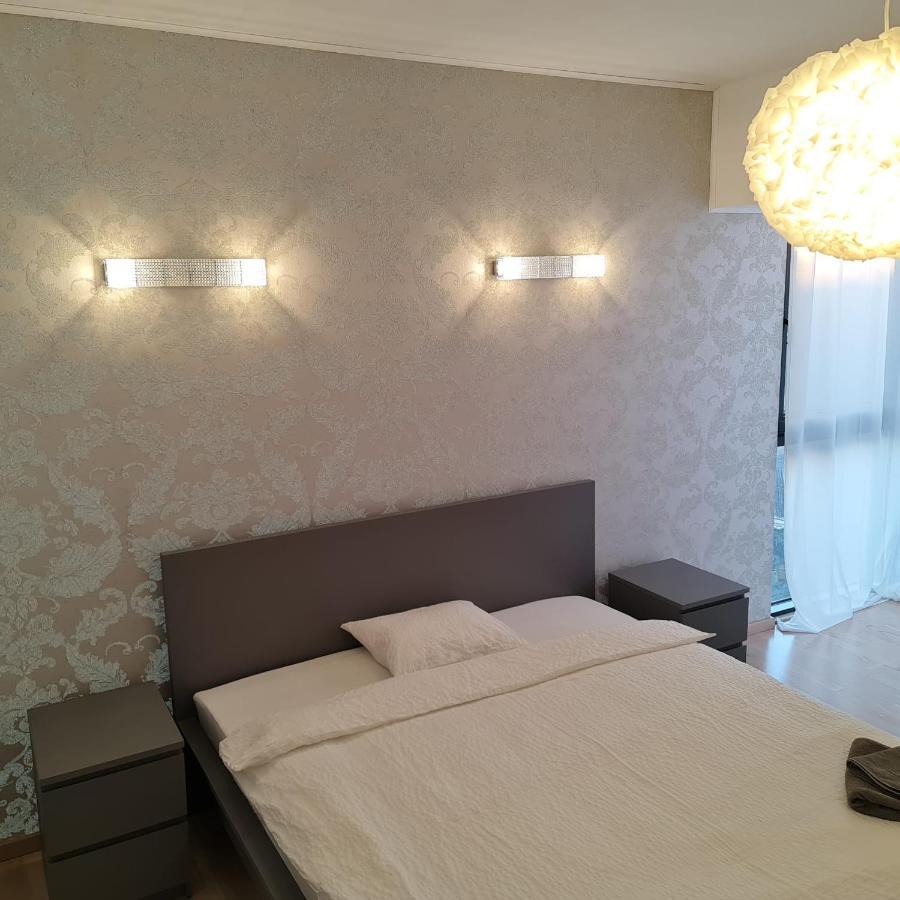 White Galaxy Villa *