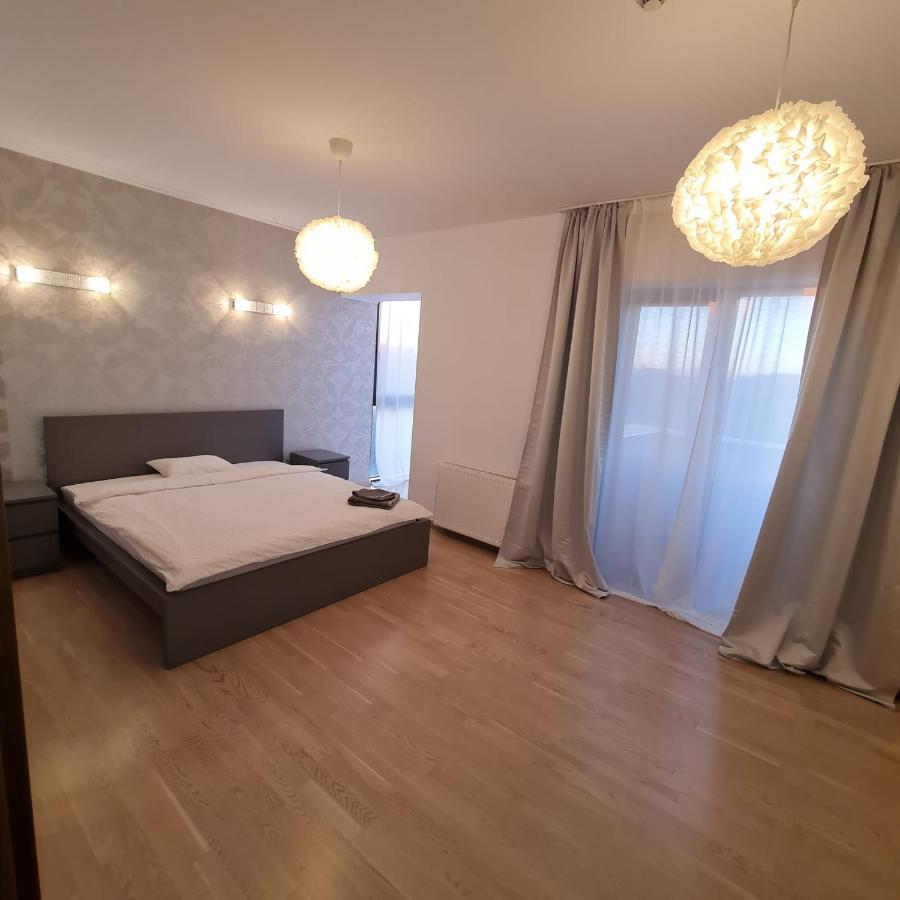 Villa White Galaxy *