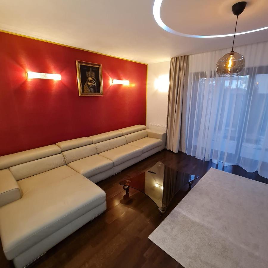 Villa White Galaxy