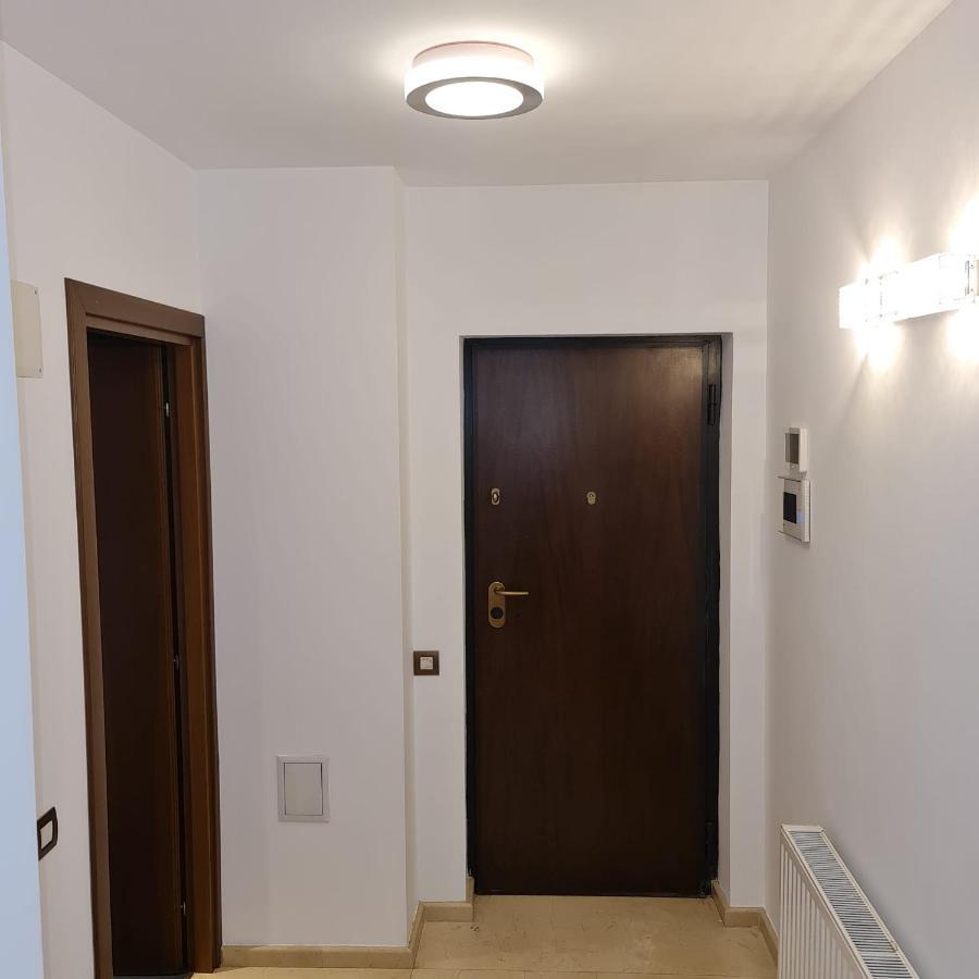 Villa White Galaxy