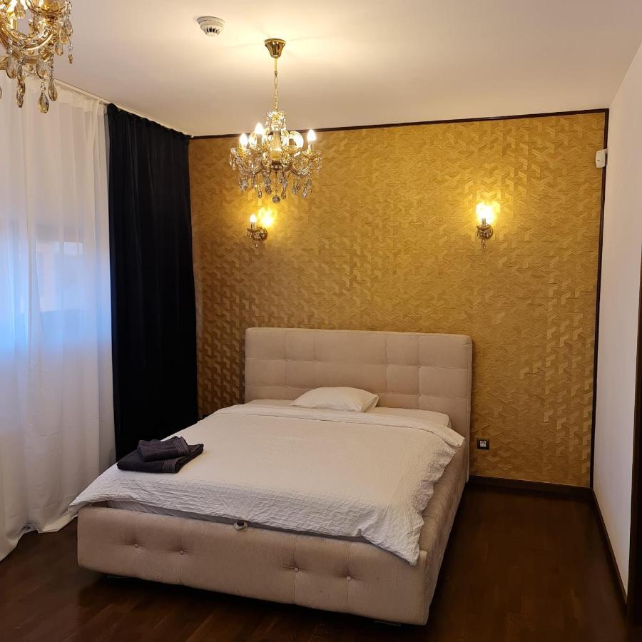 Villa White Galaxy *
