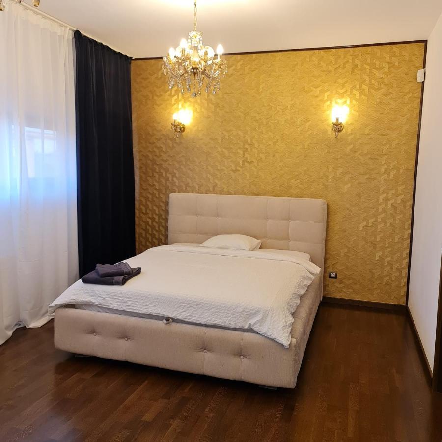 White Galaxy Villa *