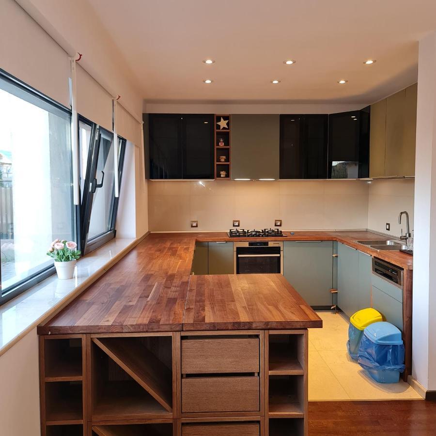 White Galaxy Villa Otopeni